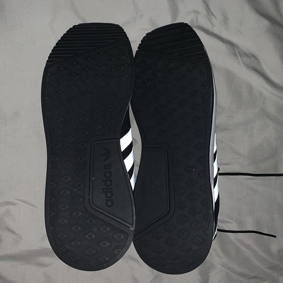 New Black men’s adidas shoes size 10 - Picture 4 of 6